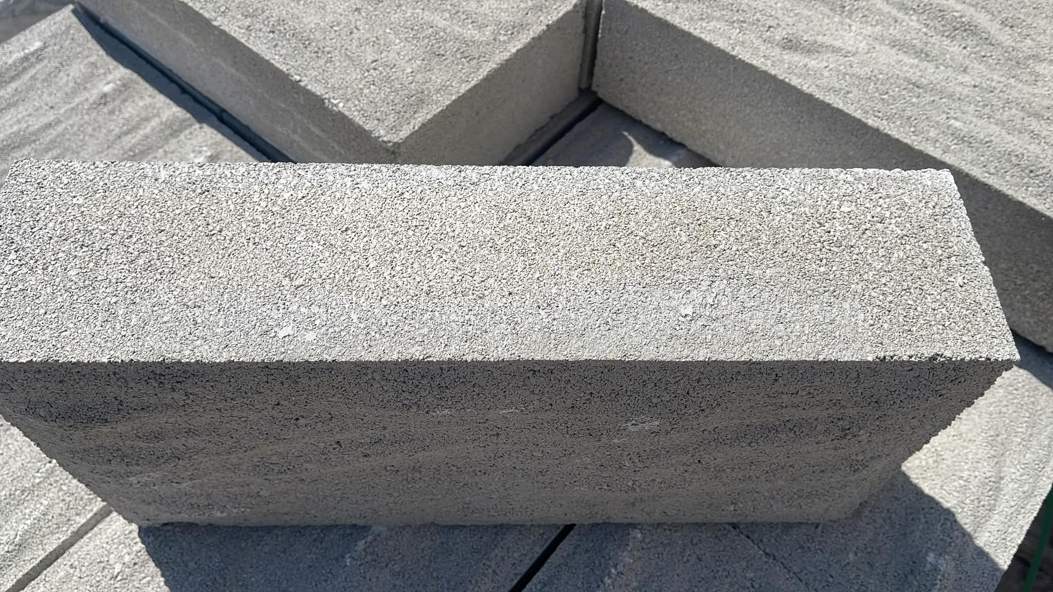 100MM ROCKFACED BLOCK (56PK) - Image 3