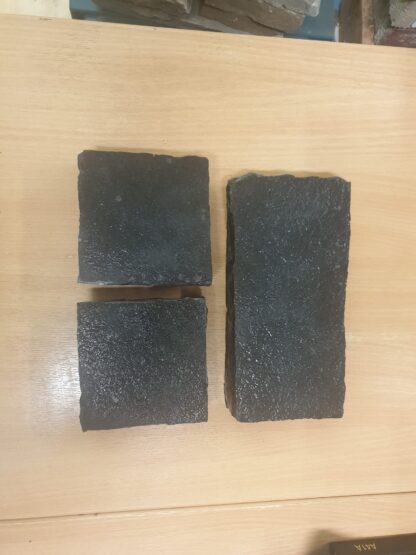 KOTAH BLACK INDIAN STONE COBBLE'S 100 x 100 x 50/60 & 200 x 100 x 20/30