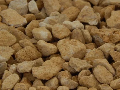 20MM BUFF LIMESTONE CHIPPINGS BULK BAG